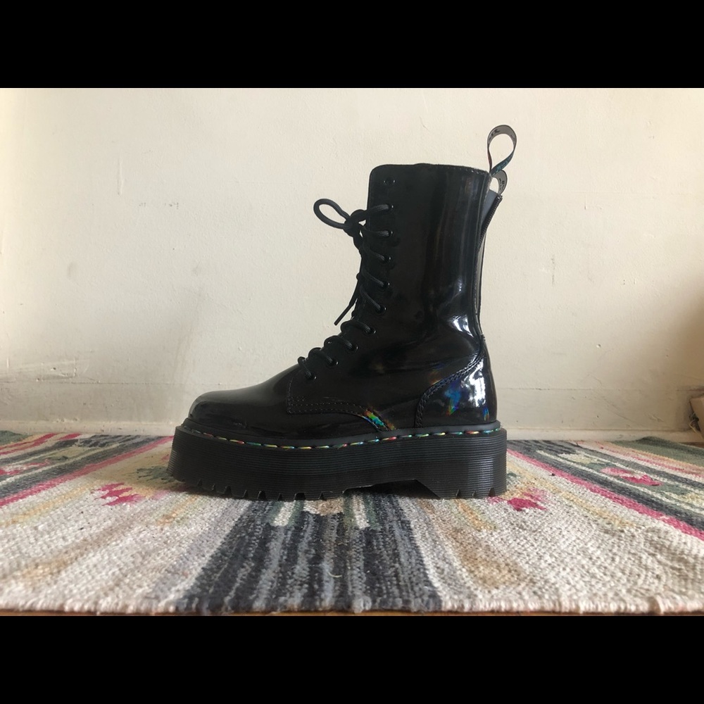 Dr. Marten Size 6 Jadon Pride 10eye